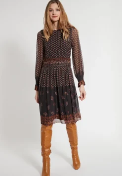 Outlet Ana Alcazar Bohokleid Epari