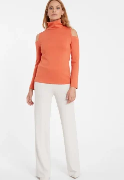 New Ana Alcazar Cut-Out Top Senta
