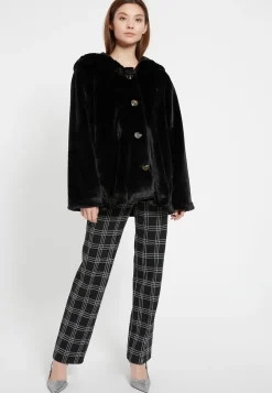 New Ana Alcazar Kunstfelljacke Backa