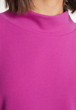 Hot Ana Alcazar Schlichtes Kleid Medara