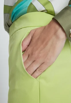 Hot Ana Alcazar Sommerhose Ribora Grün